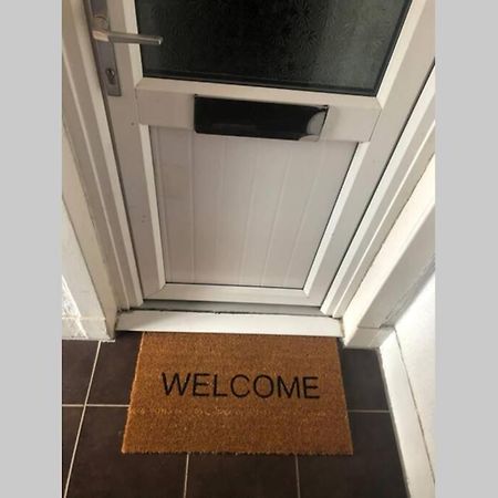 One Bedroom Flat On The Banks Of Loch Lomond Alexandria Luaran gambar